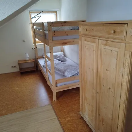 Hoellisch *